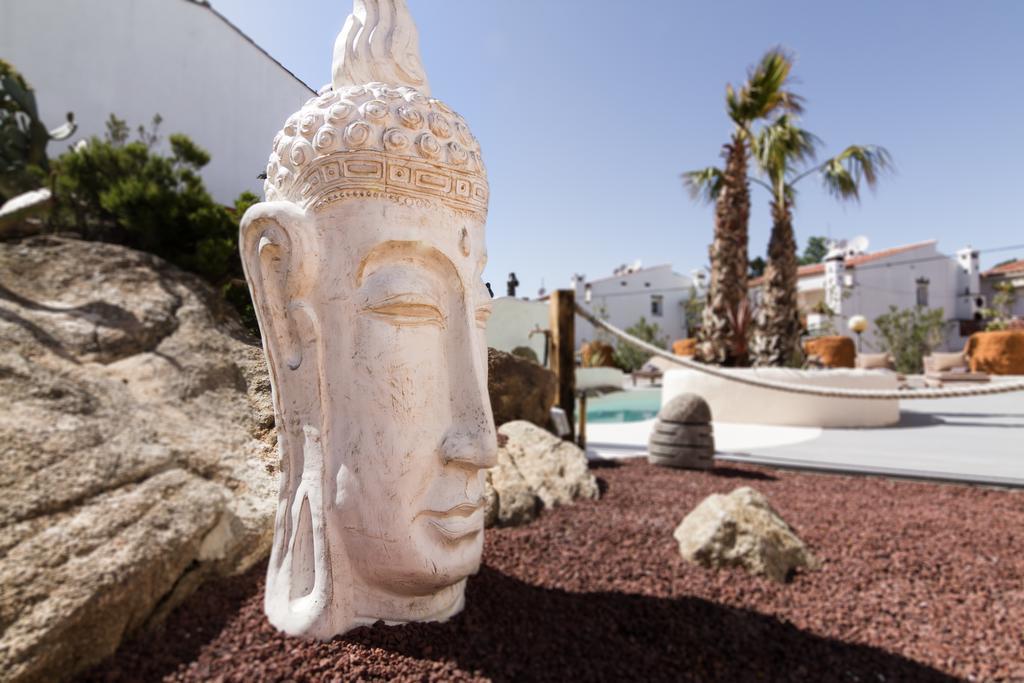 Vista Roses Mar - Villas Batik Exterior foto